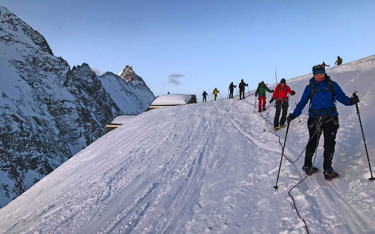Schneeschuh-Hochtour Jungfraujoch Loetschental